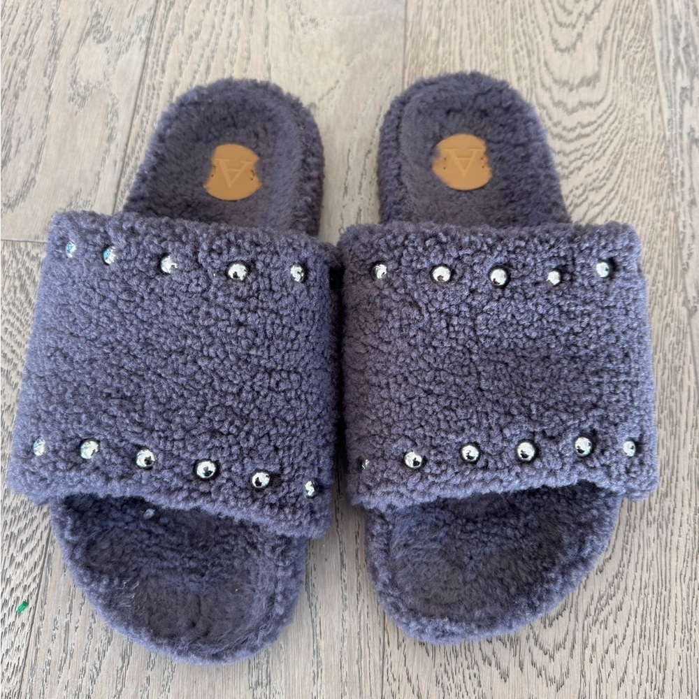 ANTHROPOLOGIE STUDDED SHERPA SLIDE SLIPPERS SIZE 10